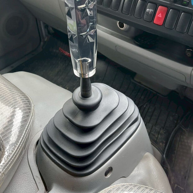 LINE_ALBUM_買取トヨエーストラック_250722_5 のコピー