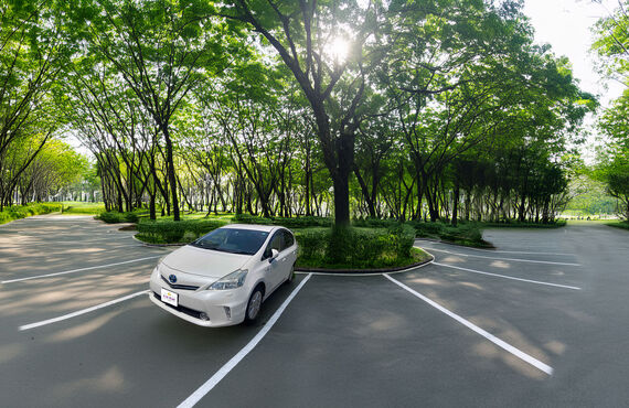 プリウスα積極買取実施中！年式5年落ち未満・7万キロ未満高価買取目指せます！10万キロ・15万キロ以上や事故車でも廃車するのはもったいない！買取価格ご相談ください！無料出張査定は横浜・川崎・横須賀・葉山・鎌倉・藤沢・伊勢原・秦野・寒川・相模原・厚木・海老名・愛川町・小田原・南足柄など神奈川県全域と渋谷・世田谷・品川・千代田・大田・板橋・練馬・足立など東京都全域に対応｜中古車買取専門店FAB RIDE