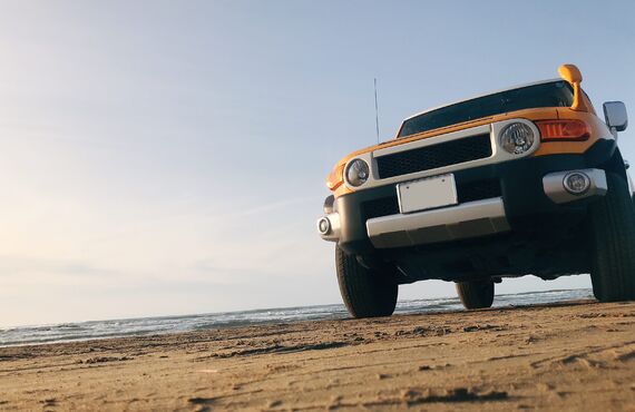 【中古車相場上昇中】トヨタFJクルーザーは高く売れます！人気上昇し続けています！