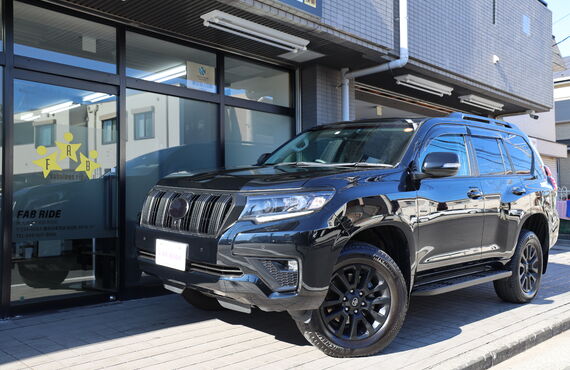 ランクル・ランドクルーザープラド高価買取強化中！カスタム車大歓迎！修復歴ありも積極買取！無料出張査定は横浜・川崎・横須賀・逗子・鎌倉・藤沢・平塚・相模原・厚木・大和・海老名・綾瀬など神奈川県全域に対応！売るならいつがいいかなどの売り時のご相談もOK！｜中古車買取専門店FAB RIDE