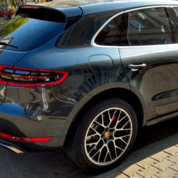 porsche-makan1