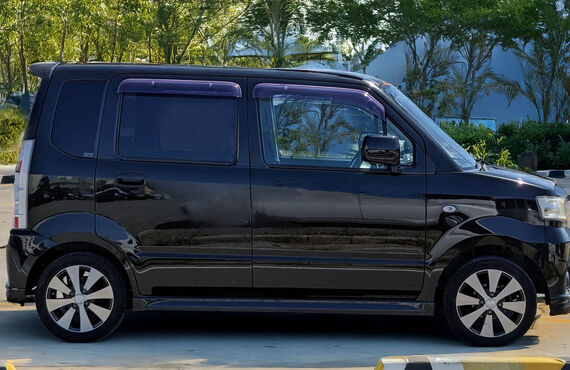 ワゴンR高価買取強化中！カスタム車・ハイブリッド車・スティングレー・スマイル大歓迎！FA/FX/FZグレードや事故車・修復歴車も積極買取！MH34Sなど10年落ち車両の下取りにももちろん対応！無料出張査定は横浜・川崎・横須賀・逗子・鎌倉・藤沢・茅ヶ崎・平塚・寒川・相模原・厚木・大和・海老名・綾瀬・小田原など神奈川県全域と渋谷・世田谷・品川・千代田・大田・新宿・中央・江東など東京都全域に対応！中古車買取専門店FAB RIDE