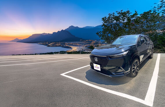 ヴェゼル高価買取強化中！RSやＰＬａＹ・モデューロX大歓迎！ガソリンモデル・ハイブリッドモデルどちらも積極買取！無料出張査定は横浜・川崎・横須賀・逗子・鎌倉・藤沢・茅ヶ崎・平塚・寒川・相模原・厚木・大和・海老名・綾瀬・小田原など神奈川県全域と渋谷・世田谷・品川・千代田・大田・新宿・中央・江東など東京都全域に対応！修復歴ありのご売却もご相談くださいませ｜中古車買取専門店FAB RIDE