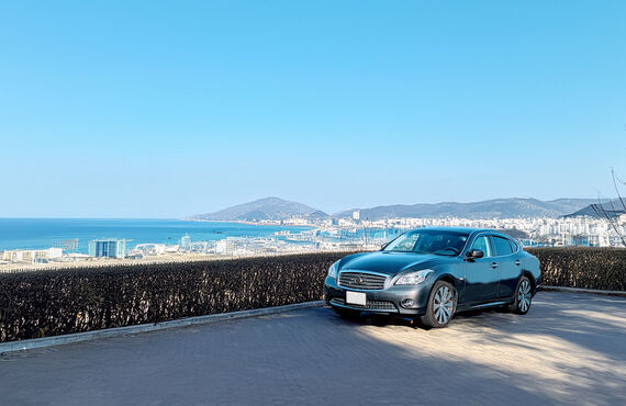 日産フーガ積極買取実施中！フーガハイブリッドVIP・クールエクスクルーシブ、250や370のGTやVIP高価買取目指せます！無料出張査定は横浜・藤沢・茅ヶ崎・相模原・厚木・海老名・小田原など神奈川県全域と町田・練馬・渋谷・世田谷・品川・目黒・大田・新宿・足立など東京都全域に対応、千葉県・埼玉県もOK！Y51・Y50や塗装剥がれやキズヘコミあり・修復歴ありのお車の買取価格ご相談くださいませ｜中古車買取専門店FAB RIDE