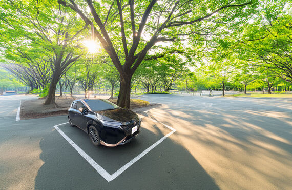 日産-オーラ積極買取！nisumo・オーテック・G・FOURは高価買取対象です！無料出張査定は横浜・川崎・横須賀・葉山・鎌倉・藤沢・伊勢原・秦野・寒川・相模原・厚木・大和・海老名・綾瀬・愛川など神奈川県全域と町田・府中・練馬・中野・杉並・板橋・文京・墨田・台東・荒川・葛飾・足立など東京都全域、千葉県・埼玉県にも対応！修復歴ありのおクルマの買取価格もご相談ください｜中古車買取専門店FAB RIDE