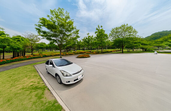 トヨタ-ウィッシュ積極買取実施中！20系のみならず10系も買取価格ご相談いただけます！修復歴ありや10万km以上のおクルマも査定致します！無料出張査定は横浜・川崎・横須賀・葉山・鎌倉・藤沢・伊勢原・平塚・寒川・相模原・厚木・大和・海老名・小田原など神奈川県全域と町田・府中・練馬・中野・杉並・文京・墨田・荒川・葛飾・足立など東京都全域、千葉県・埼玉県にも対応！買い替え下取りにも対応｜中古車買取専門店FAB RIDE