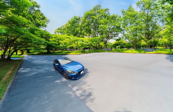 Mazda-デミオ積極買取中！15MB、XD、カスタム車大歓迎！無料出張査定は横浜・川崎・横須賀・逗子・鎌倉・藤沢・茅ヶ崎・平塚・寒川・相模原・厚木・大和・海老名・綾瀬・小田原など神奈川県全域と町田・調布・渋谷・世田谷・目黒・品川・千代田・大田・新宿・中央・江東・葛飾など東京都全域に対応！15S・15C・13S・13Cや修復歴あり、10万km以上のおクルマも買取価格ご相談いただけます｜中古車買取専門店FAB RIDE